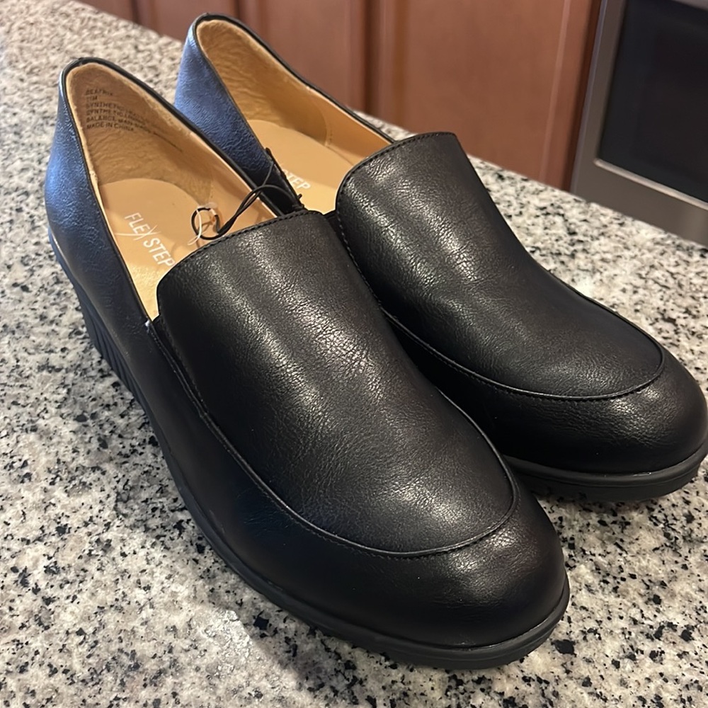 Flex step Beatrix women’s shoe size 11 NWOB